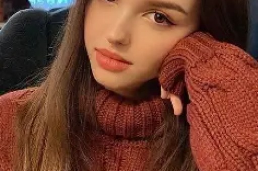 “黄总”邀约女子进包间后续：网友质疑是剧本女子发声否认官方介入更多详细曝光